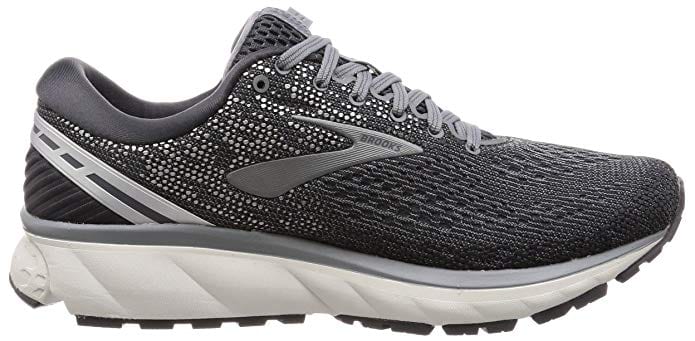 16 Best Running Shoes for Wide Feet 