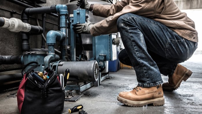 11 Best Work Boots and Steel Toe Boots – Reviewed for 2022