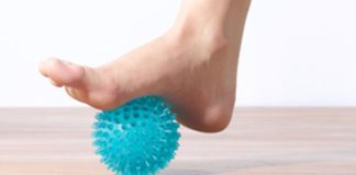 Header image for plantar fasciitis shoes article