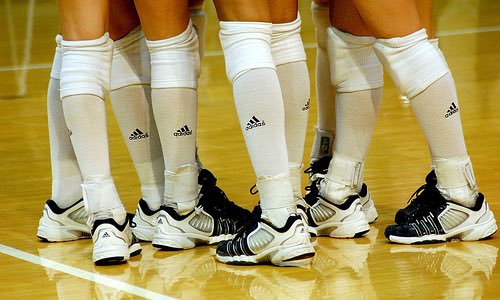 header image for volleyball shoes article