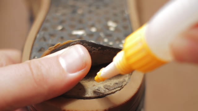 shoe glue repair article header image